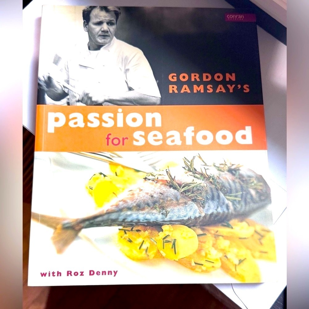 📚✨ Gordon Ramsay: Fish & Shellfish — Rare Cookbook ✨📚